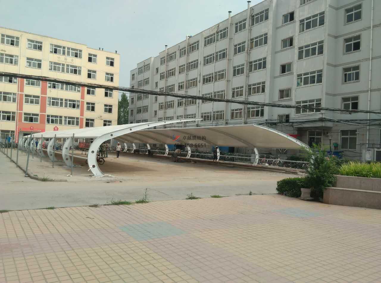呼倫貝爾膜結(jié)構(gòu)車(chē)棚【呼倫貝爾城市建設(shè)投資（集團(tuán)）有限責(zé)任公司等】設(shè)計(jì)施工案例