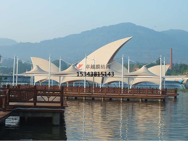 膜材料自己沒(méi)有抗壓和抗彎剛度！