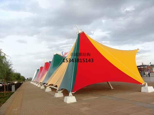 張拉膜建筑使用中如何維護？