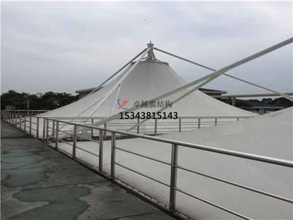 污水池加蓋反吊膜有什么特色？