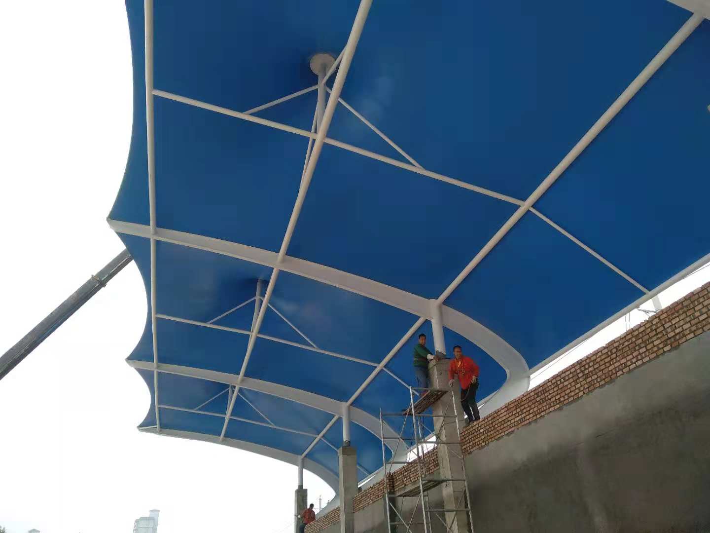 如何對膜結(jié)構(gòu)工程進行維護保養(yǎng)？