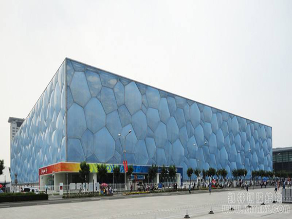 ETFE膜結(jié)構(gòu)充氣系統(tǒng)是怎么工作的？