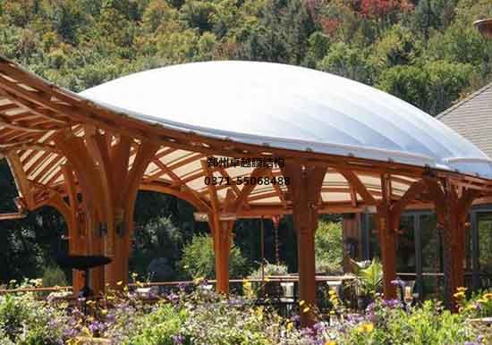 南陽張拉膜籃球場遮陽棚生產(chǎn)廠家設計施工【南陽建筑工程學校張拉膜籃球場遮陽棚】等項目