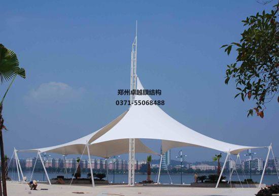 膜結(jié)構(gòu)地下車庫入口如何進(jìn)行保潔？