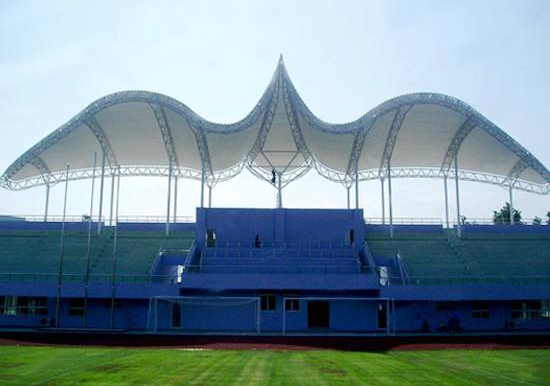 高爾夫膜結(jié)構(gòu)應(yīng)該怎樣選擇合適的膜材？