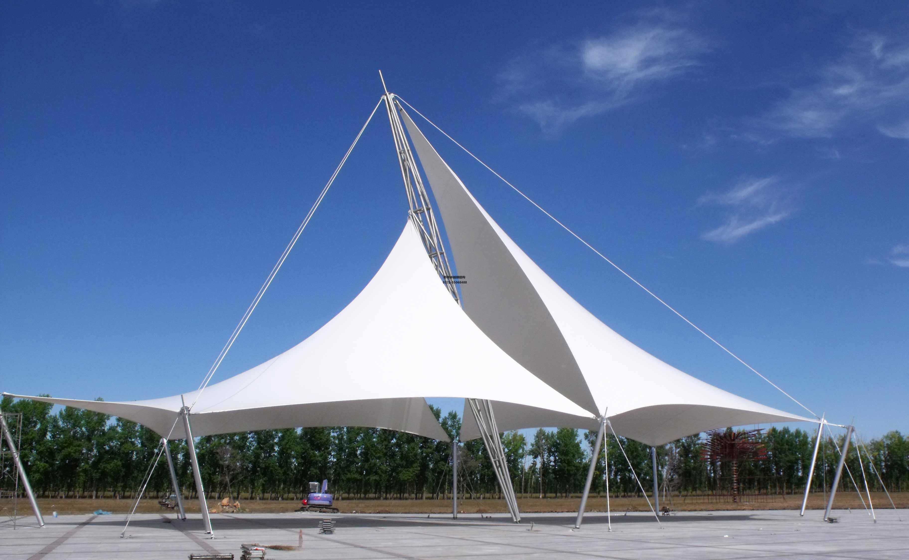 膜結(jié)構(gòu)停車棚